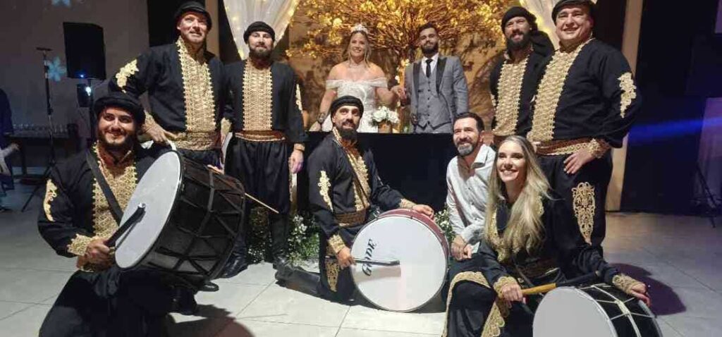 Dj Árabe e Grupo de Dabke