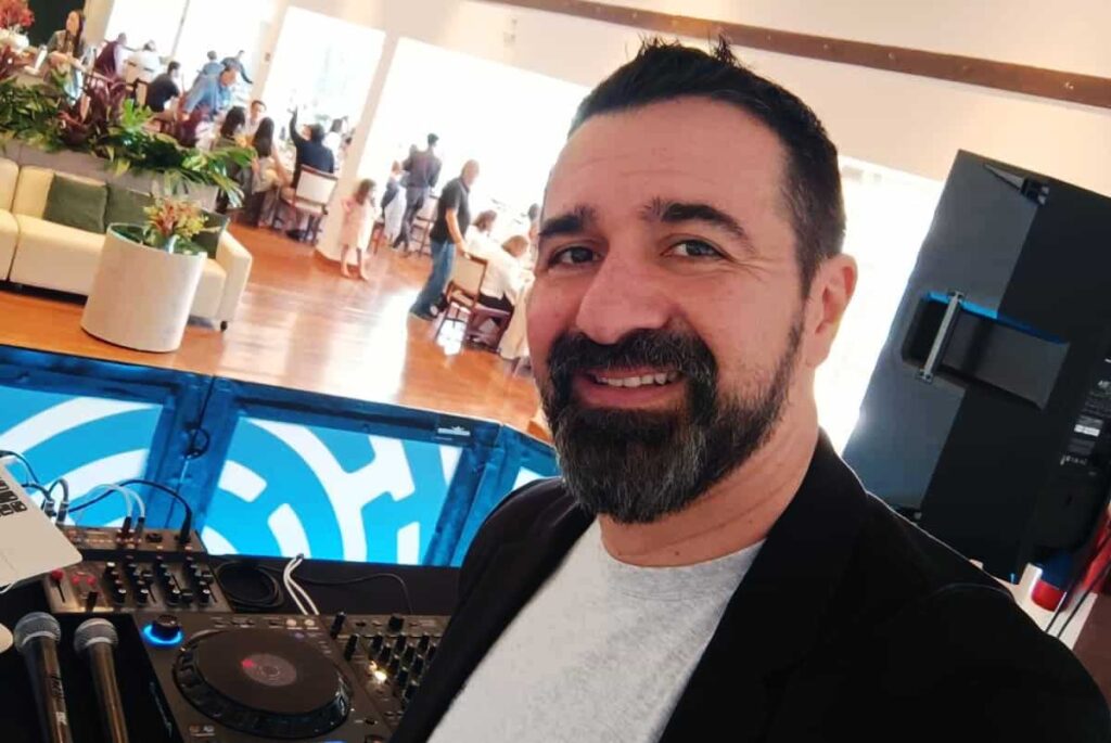 Diferença Entre DJ Comum e DJ Árabe